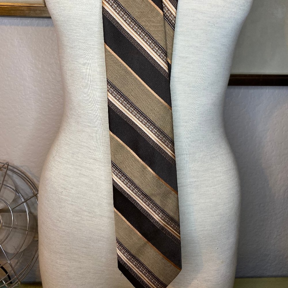 * Vintage Mervyn's Pour Leshommes Tie